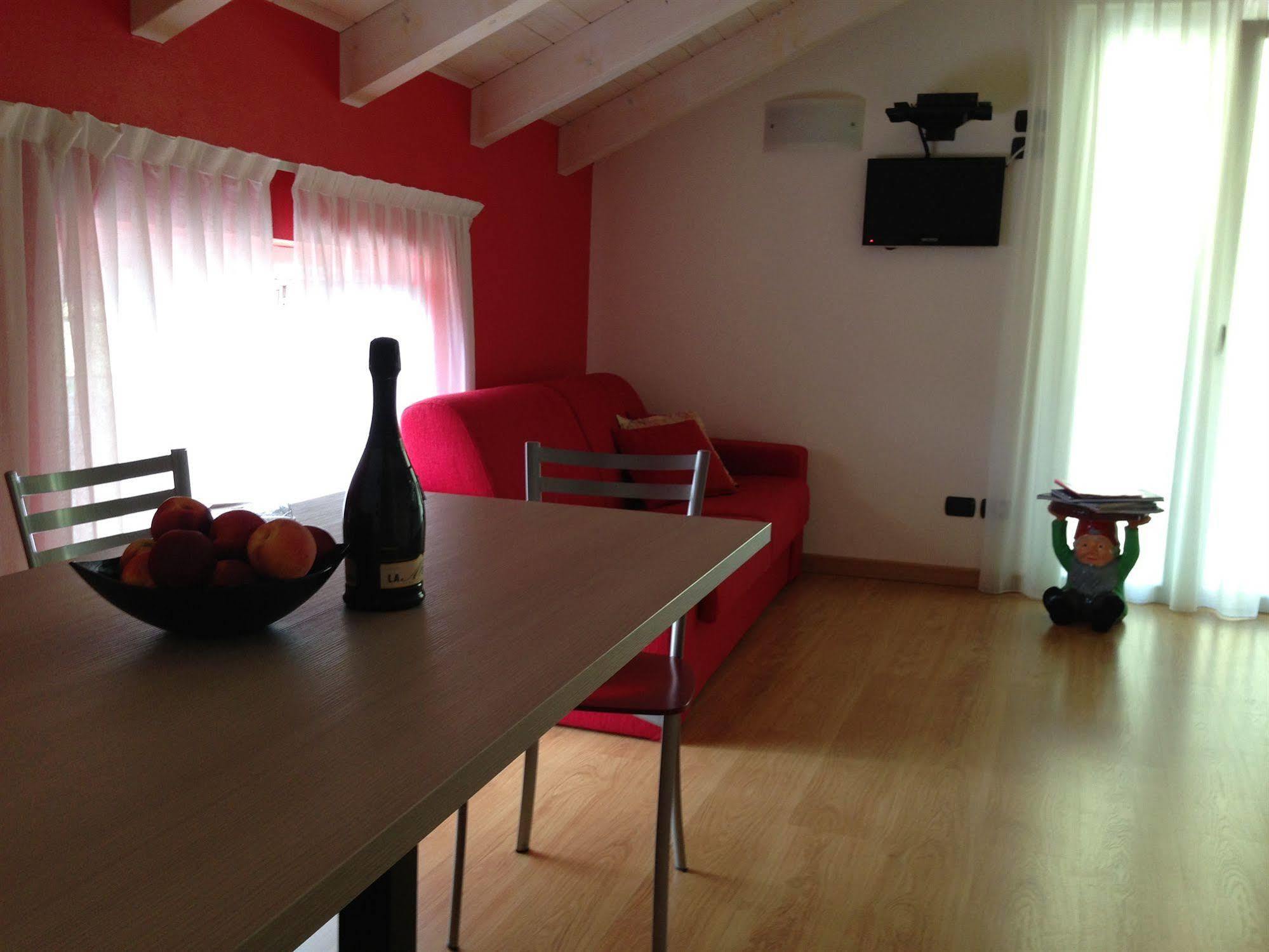 Residence Cafelicita - Promotion - Apartments Lake View - Infinity Pool - Jacuzzi Gravedona Luaran gambar