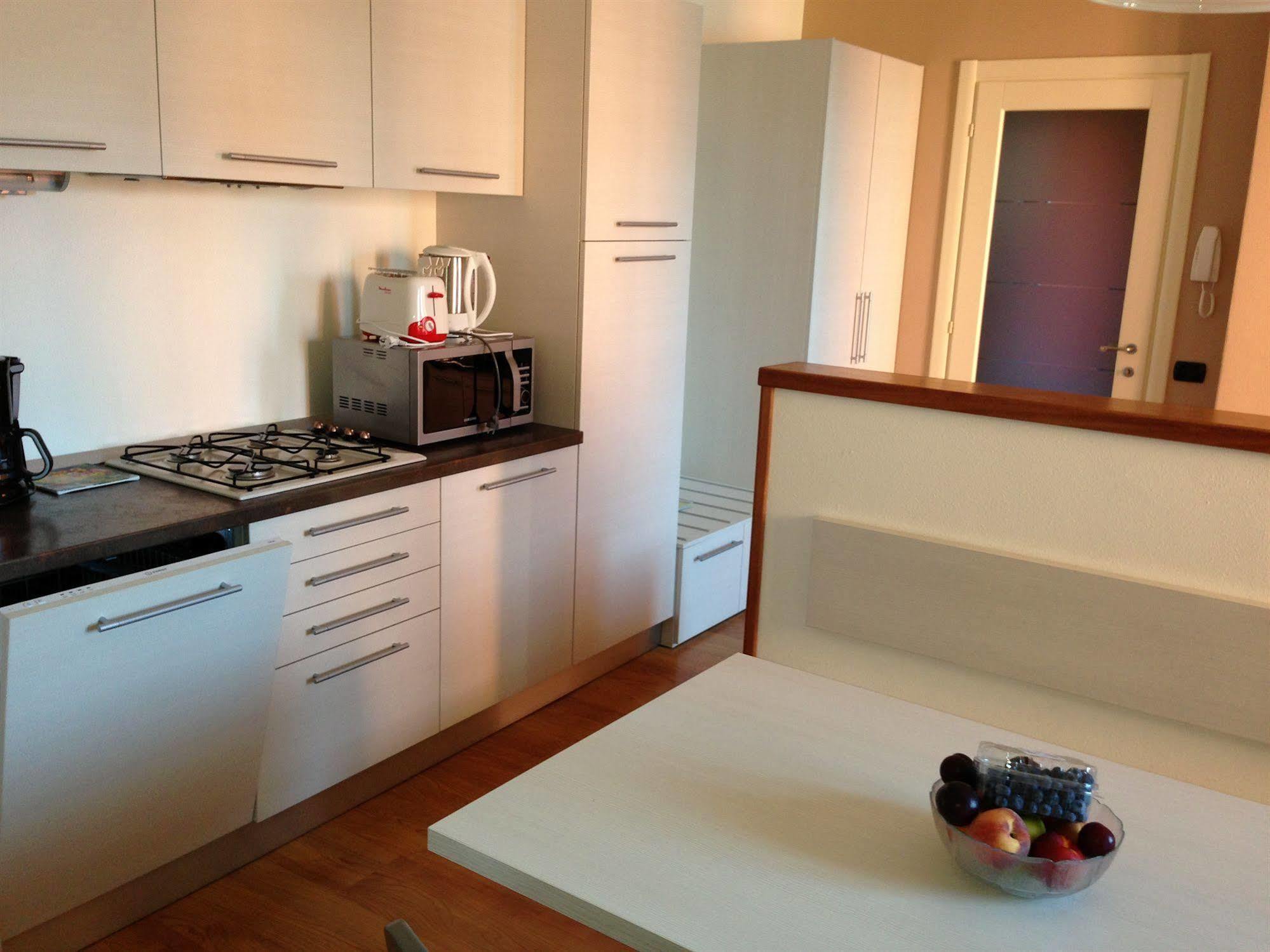 Residence Cafelicita - Promotion - Apartments Lake View - Infinity Pool - Jacuzzi Gravedona Luaran gambar